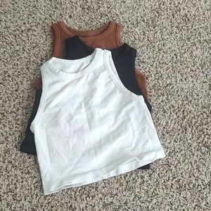 cropped tank tops from oqq size small colors brown,black and white